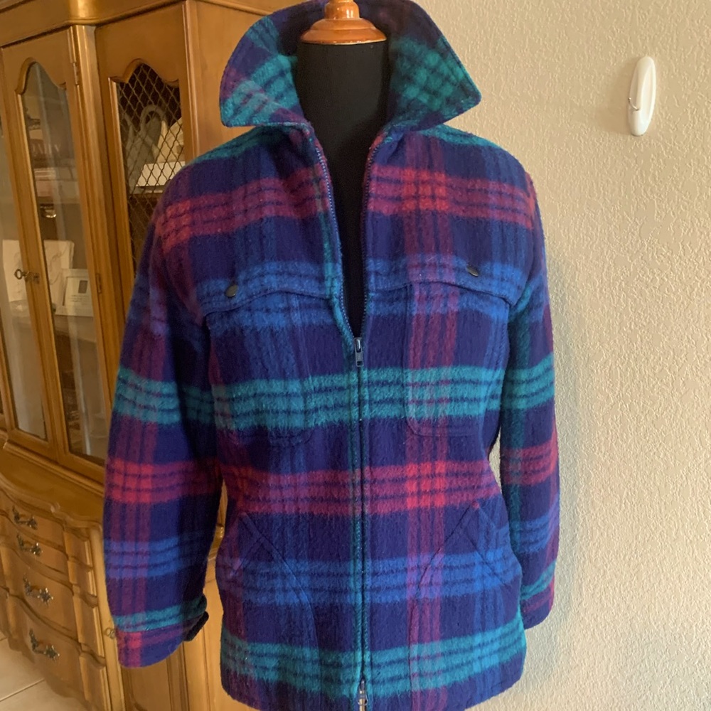 Merona jacket plaid 100%Virgin wool, quilted inside